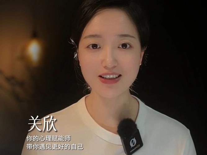 短剧女主心理洞察:被物化、被凝视与被资本异化的真相