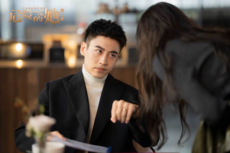短剧商战剧新突破：职场如战场的真实演绎